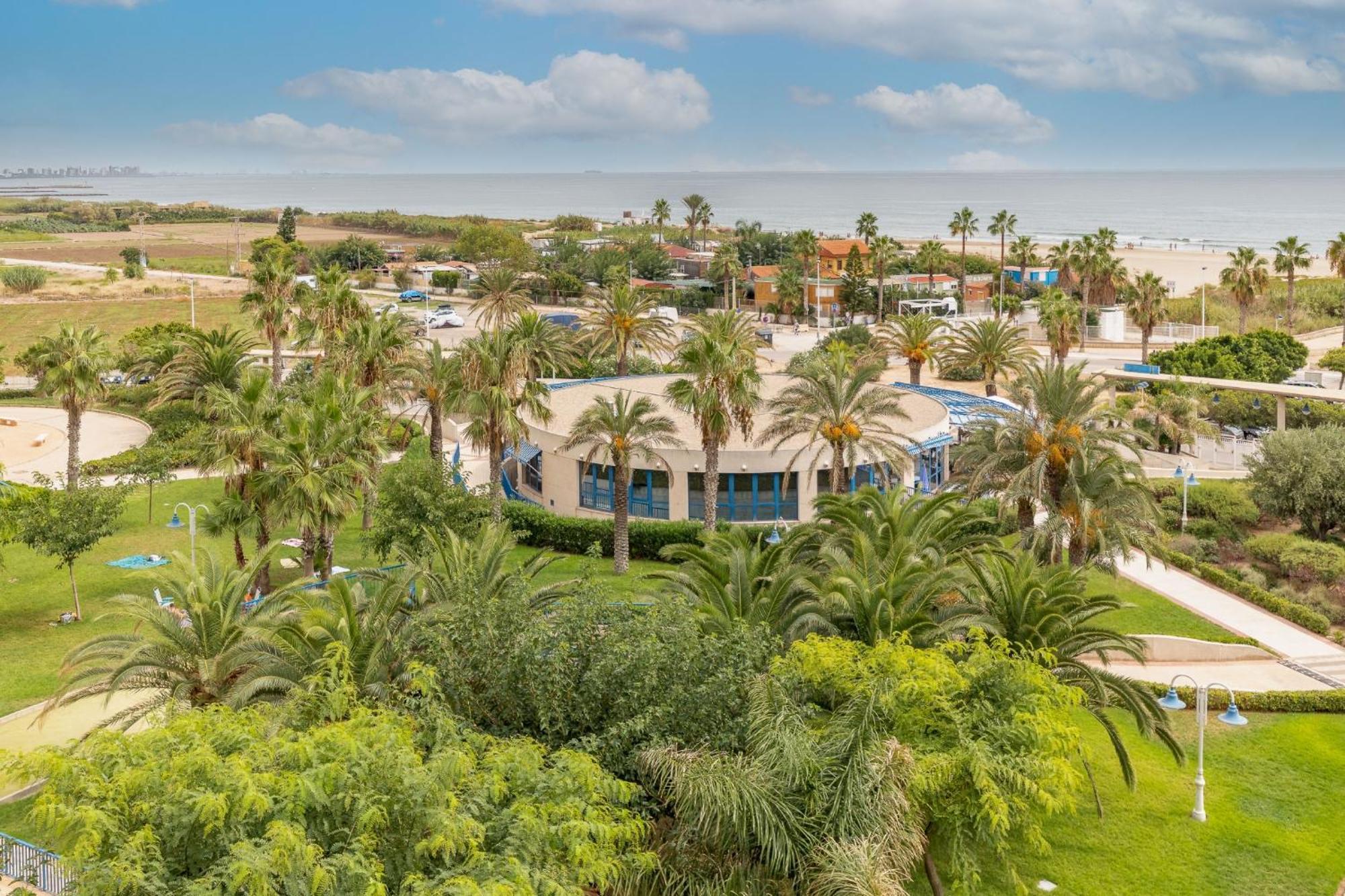 Beach 75 Metres Away Playa A 75 Metros Valencia Exterior foto
